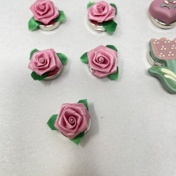 Floral Hearts Button Covers Pink Vintage 80s Faux Wood Country Charm Kitchy Cute - Picture 9 of 10